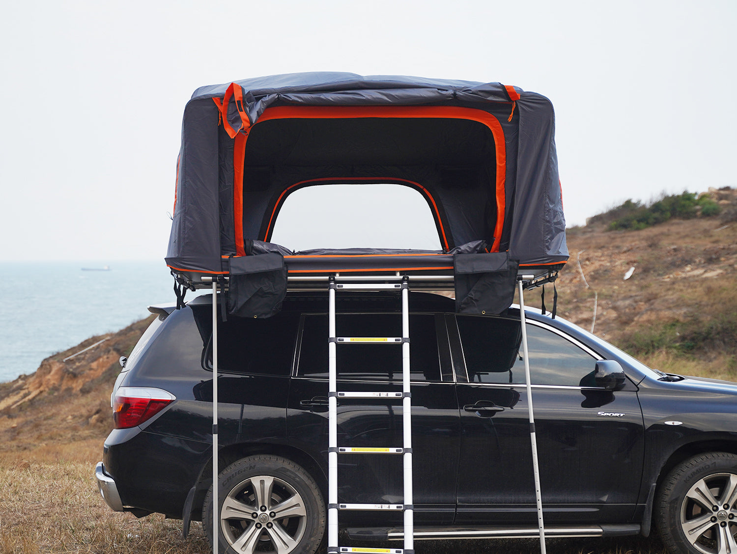 4-5 People Aluminum Hard Shell Folding Car  Roof Top Tent MOT-L800